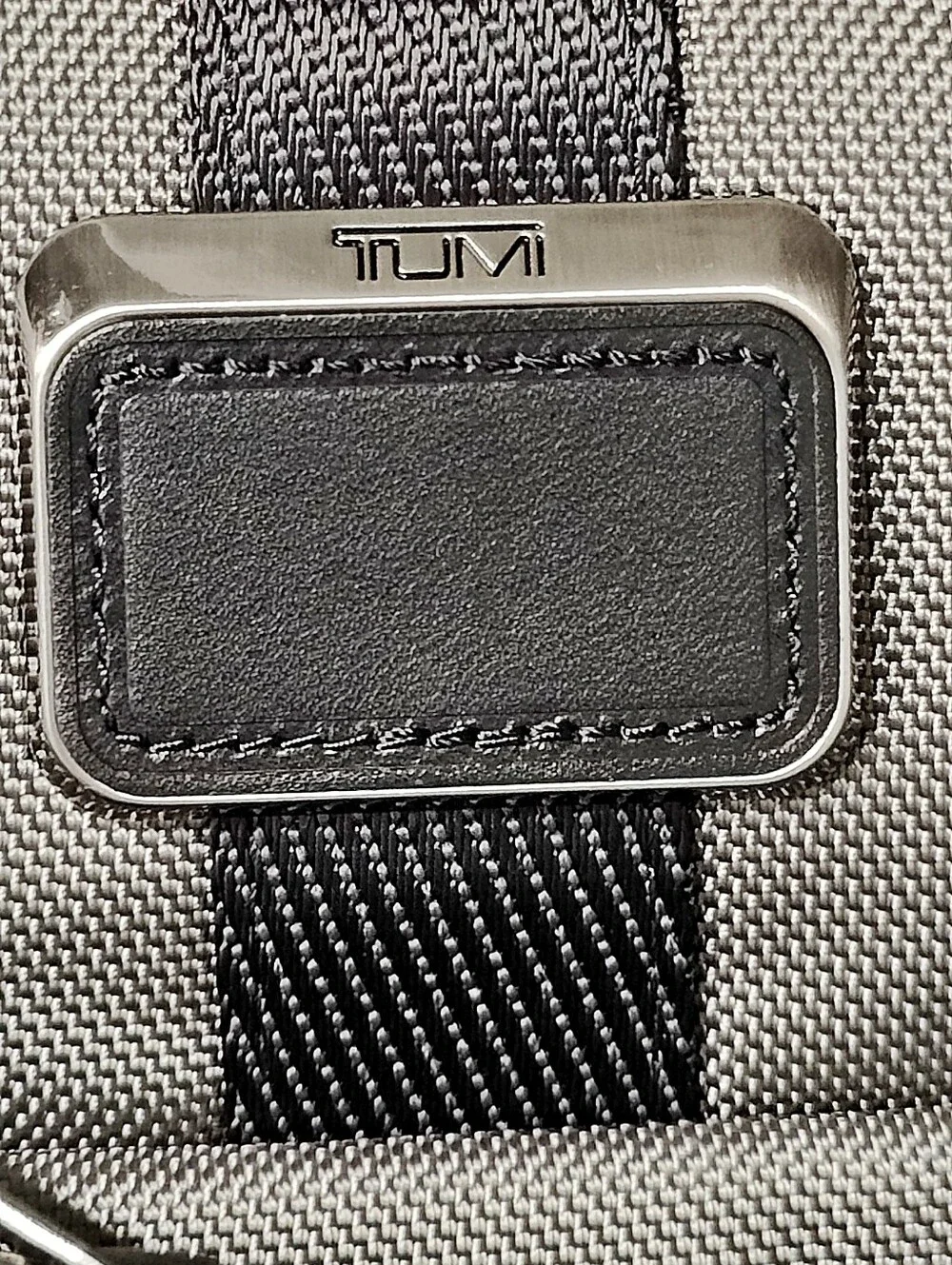 Tumi far flung